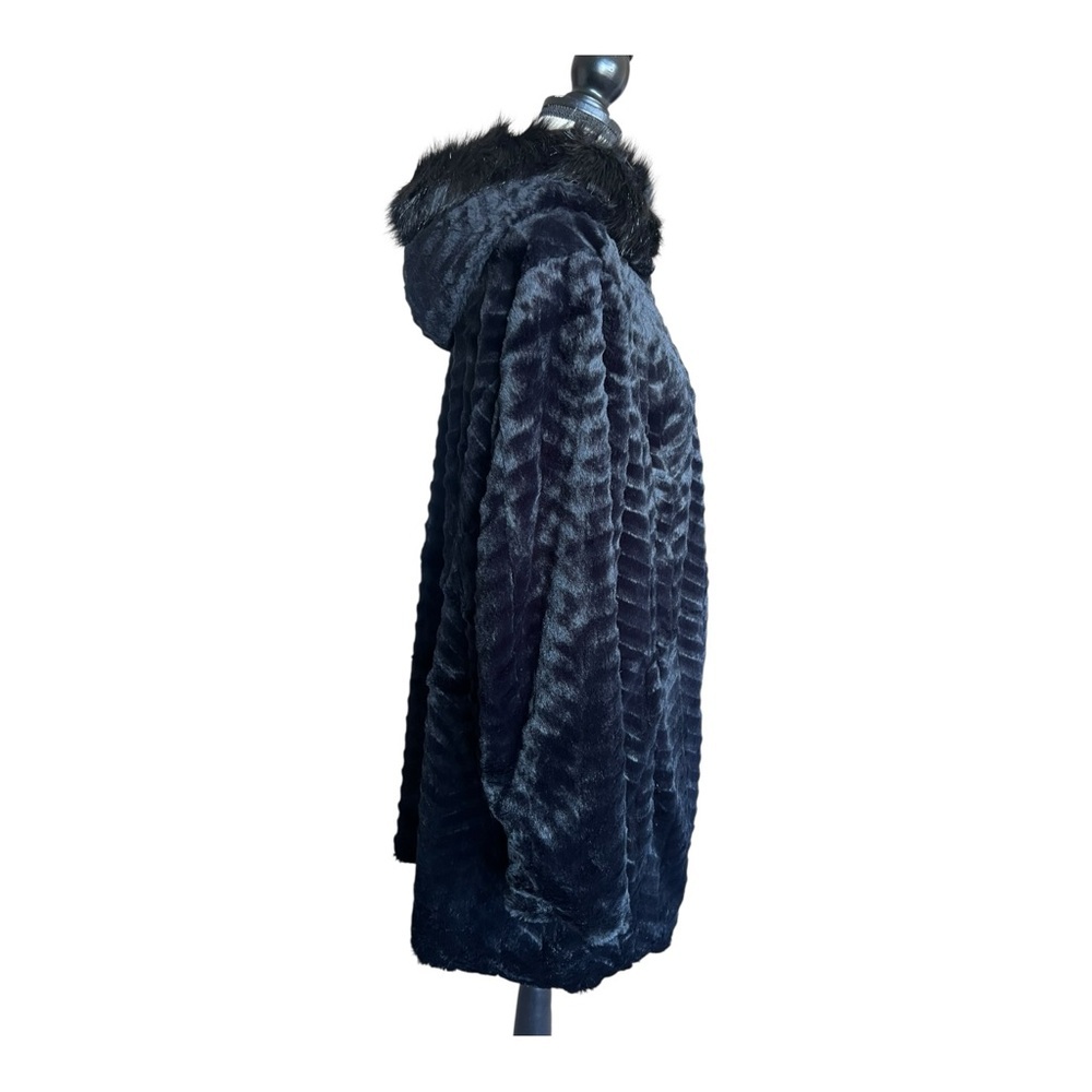 Avenue Black Faux Fur Coat with A Hood Size 18/20 - Picture 3 of 10